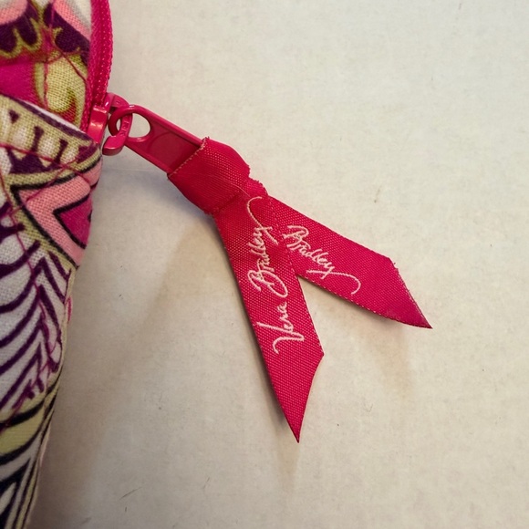 Vera Bradley Very Berry Paisley Quilted Cosmetic Bag Lined Zip Top 11”x9” Size - Picture 2 of 7